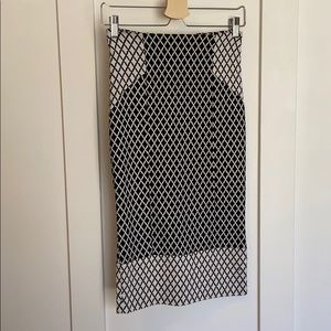 Potters pot black and white diamond pencil skirt